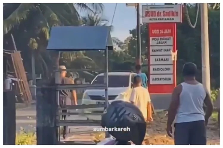 Tragis! Anak di Sumatera Barat Tabrak Ayah Sendiri Pakai Mobil Hingga Tewas, Ini Kronologinya